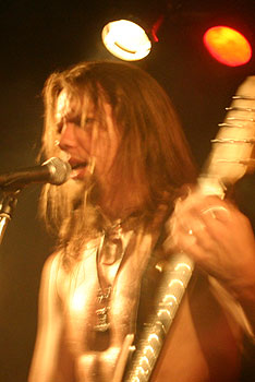 T&yacute;r